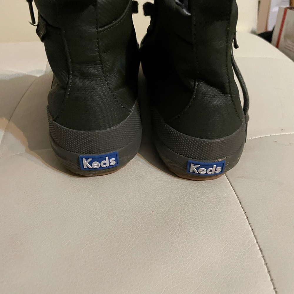 Keds Dark Green High-Top Sneakers size 8